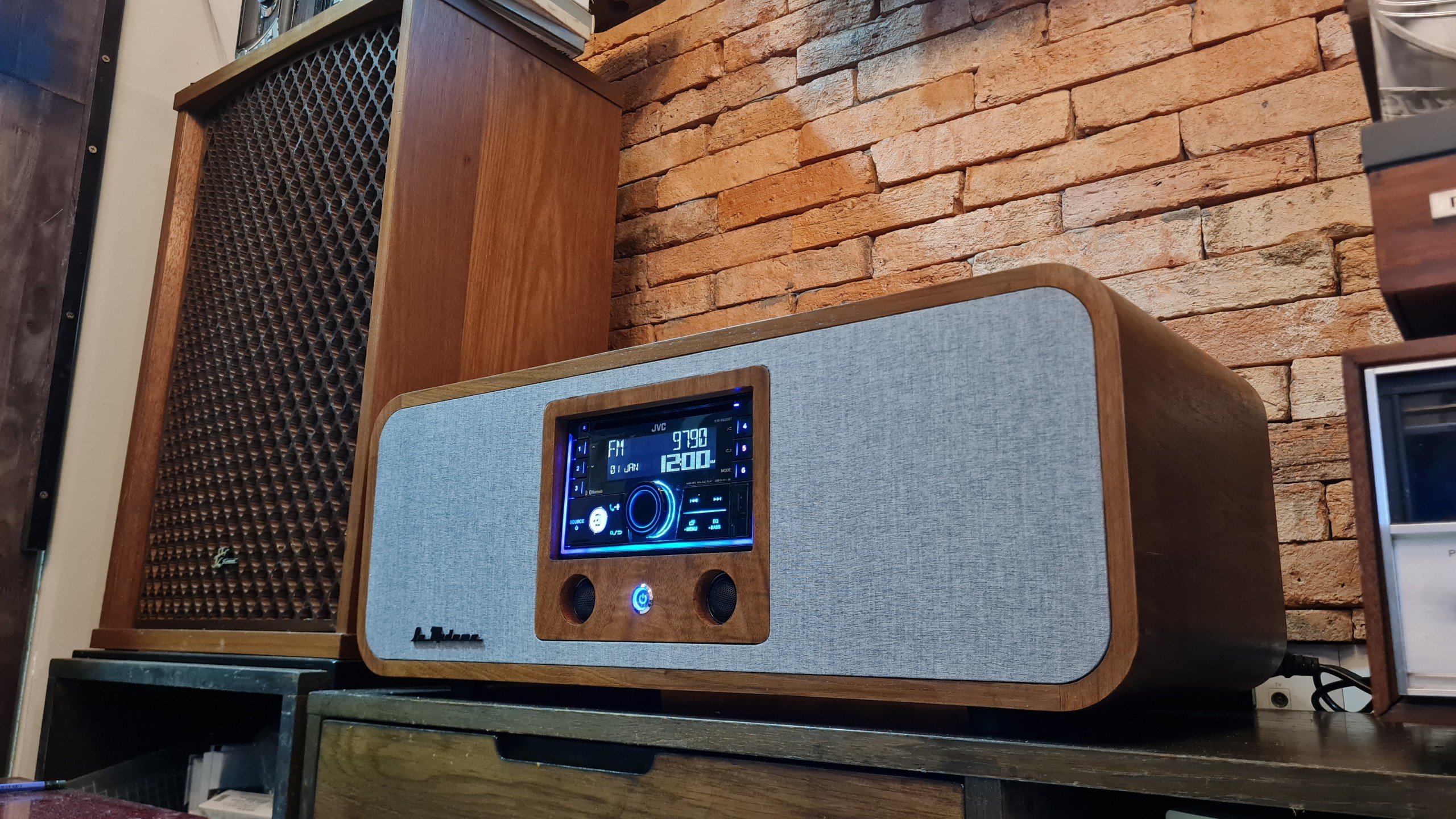 z5005680018216_50a4995c92cb741621818716dc5e4749